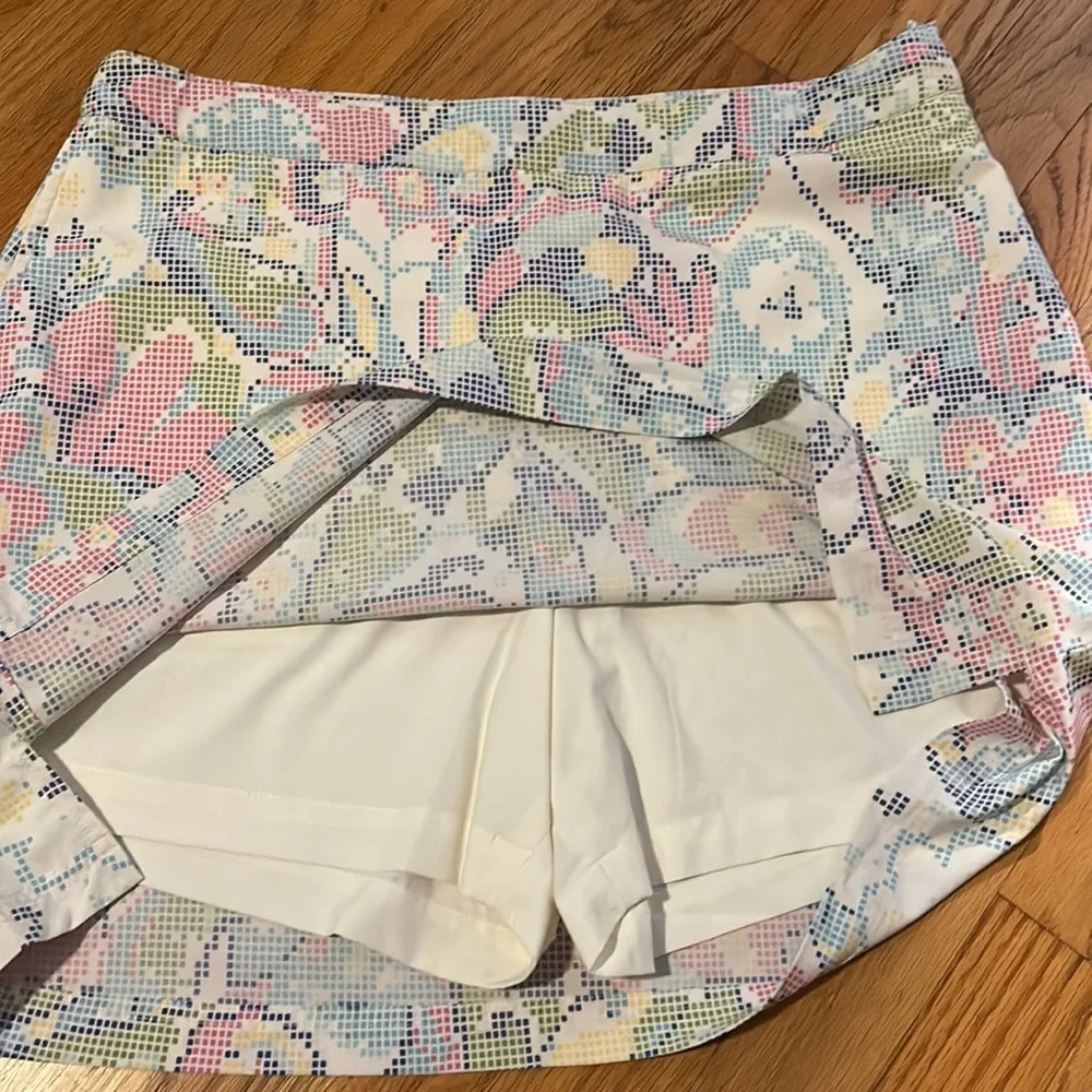 Greg Norman Women’s Pixel Rainbow Golf Skirt | Size 12